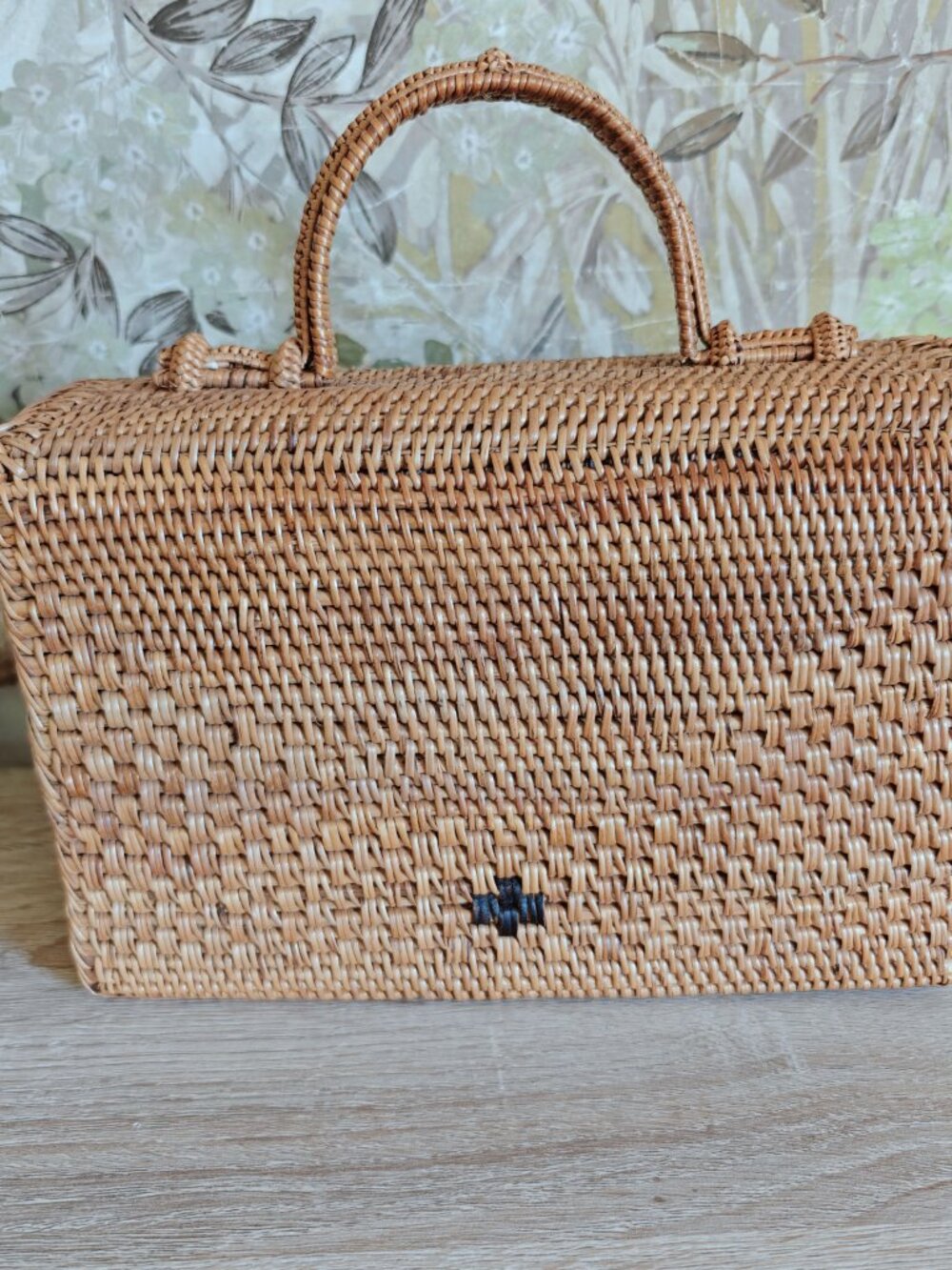 Anthropologie Bailey Rattan Crossbody Bag Bow Clasp Textured Boho Bali Handmade - Picture 5 of 7